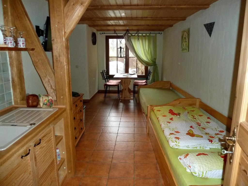 Gaestezimmer Am Maerchenbrunnen دريسدن الغرفة الصورة