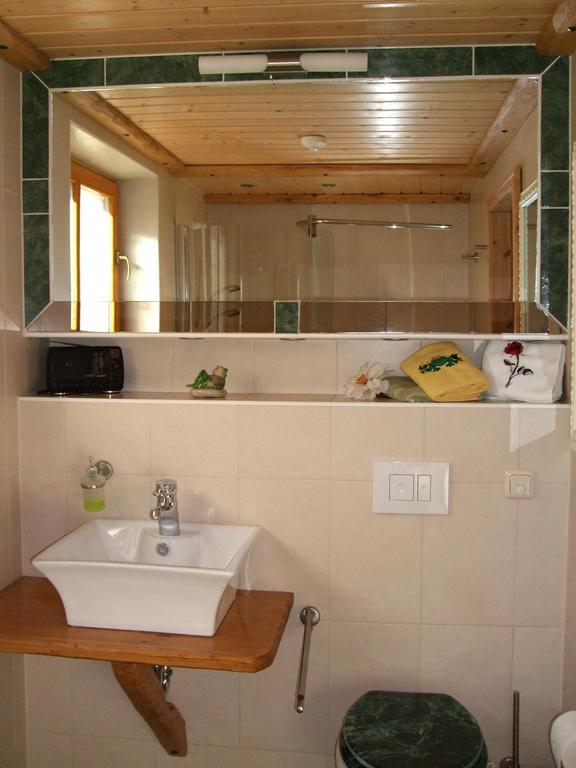 Gaestezimmer Am Maerchenbrunnen دريسدن الغرفة الصورة