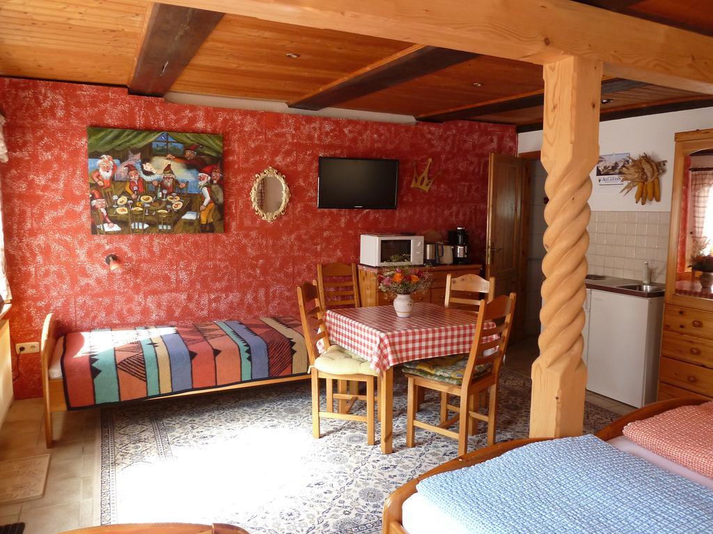 Gaestezimmer Am Maerchenbrunnen دريسدن المظهر الخارجي الصورة