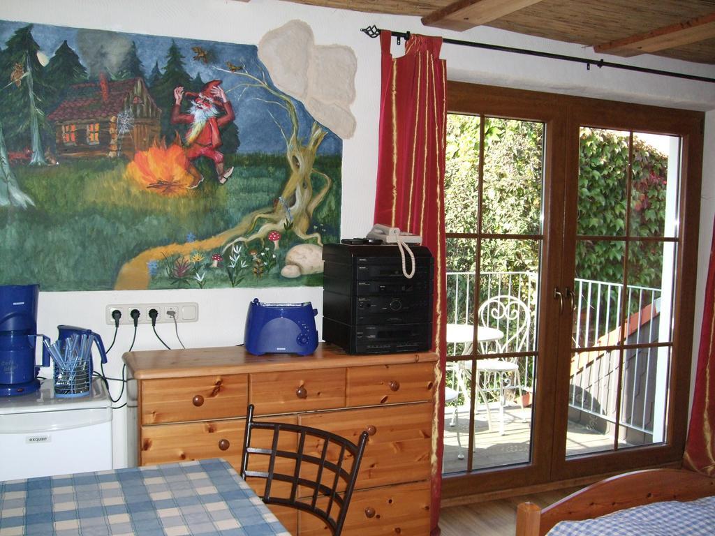 Gaestezimmer Am Maerchenbrunnen دريسدن المظهر الخارجي الصورة