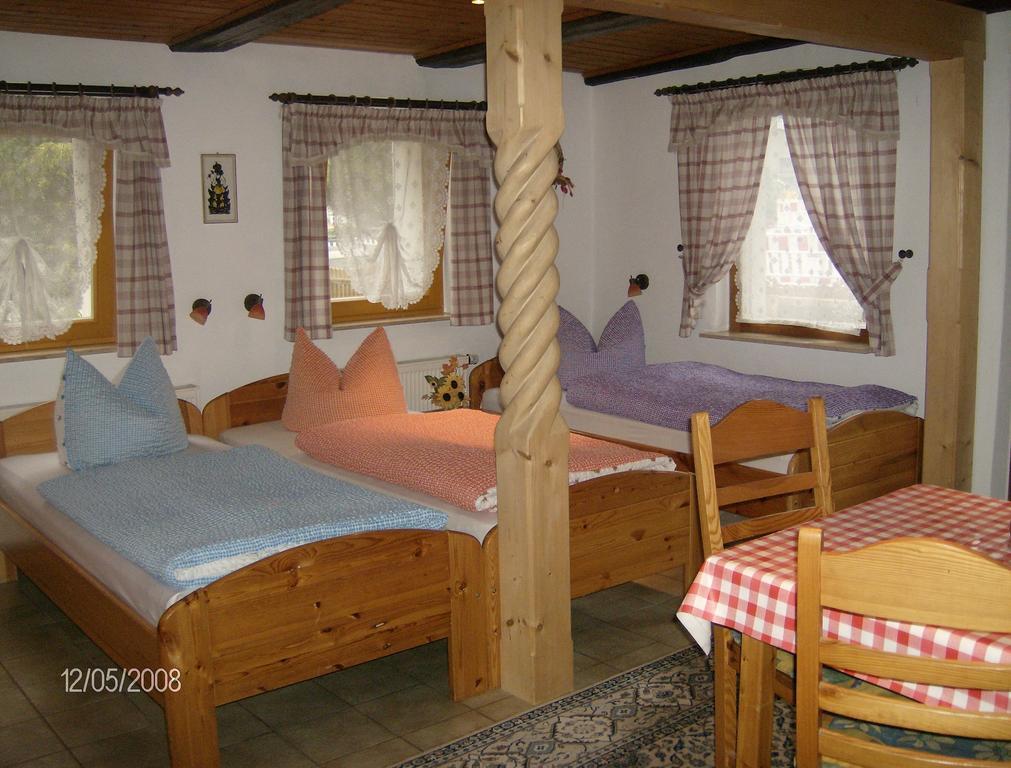 Gaestezimmer Am Maerchenbrunnen دريسدن المظهر الخارجي الصورة